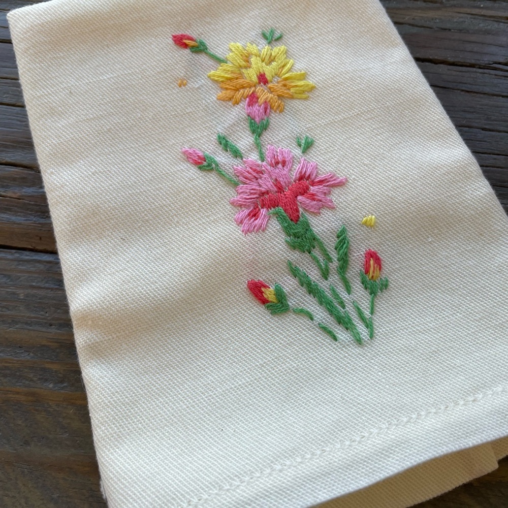 Floral Embroidered Cream Napkin